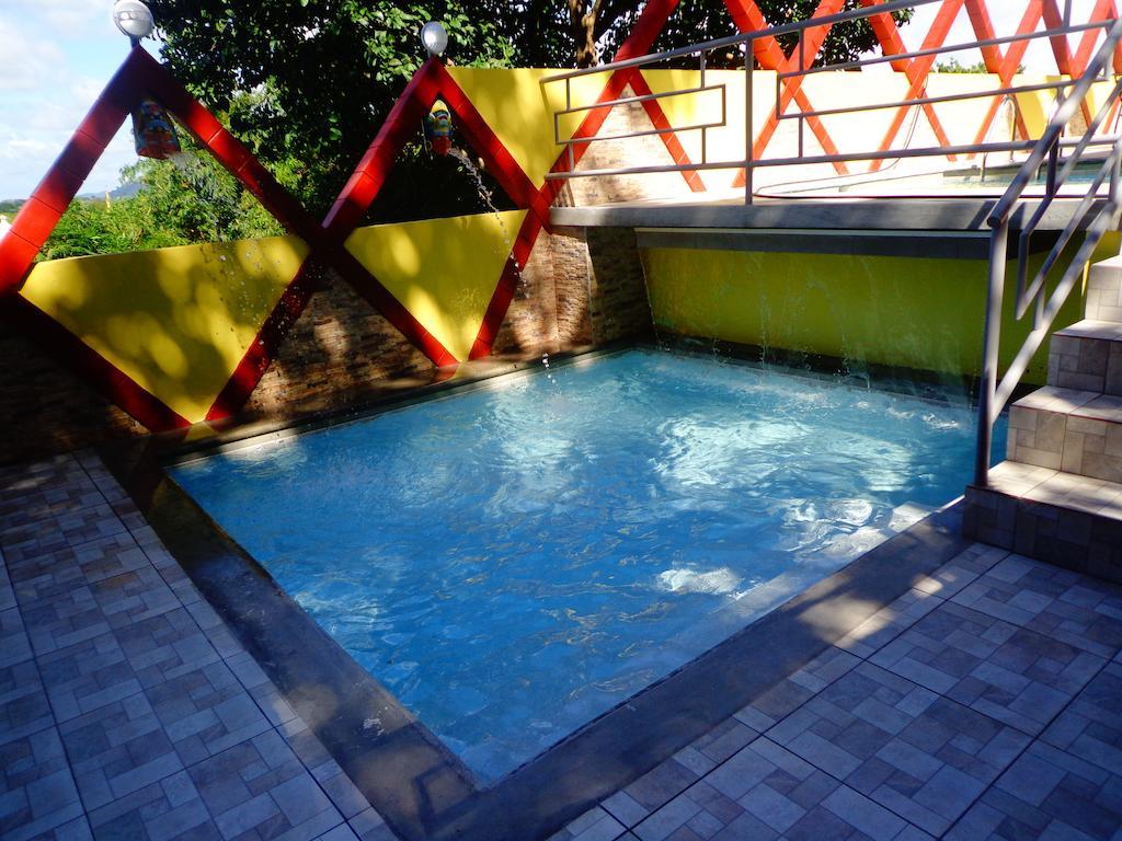 Hotel Maya Vista Tela Exterior photo