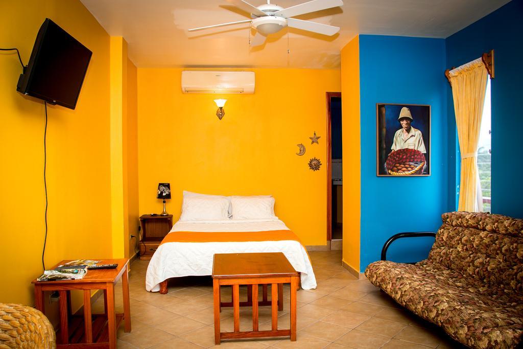 Hotel Maya Vista Tela Exterior photo